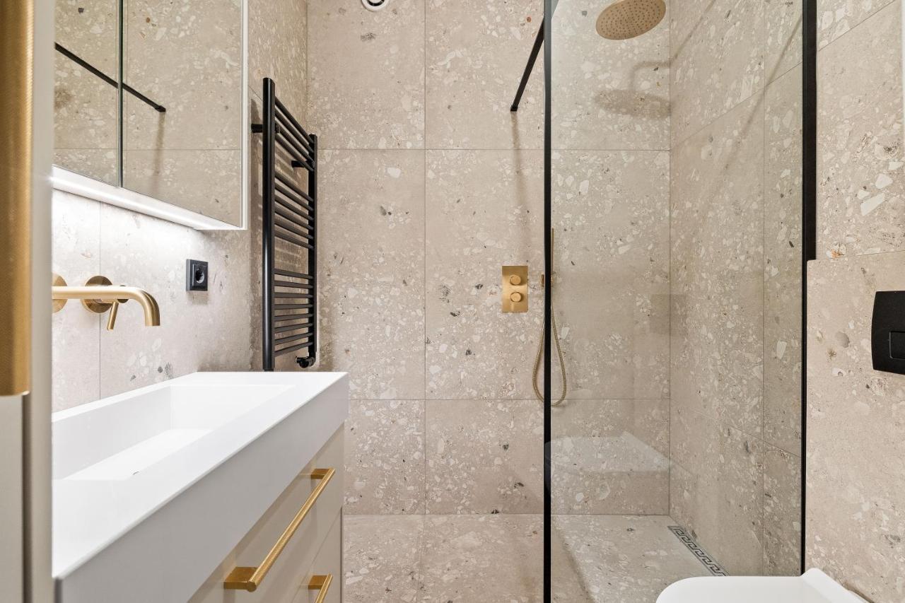 Brand New Downtown Harbor Apartment เรคยาวิก ภายนอก รูปภาพ